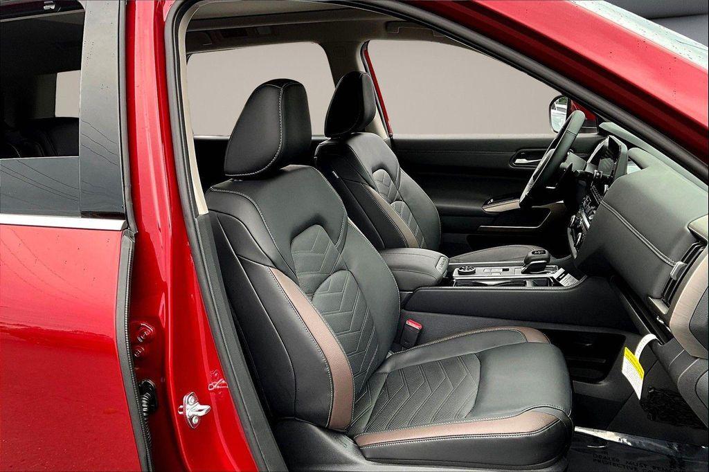 new 2025 Nissan Pathfinder car, priced at $44,357