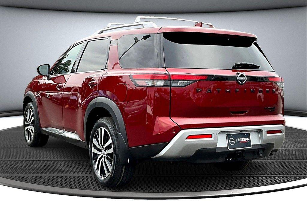 new 2025 Nissan Pathfinder car, priced at $44,357