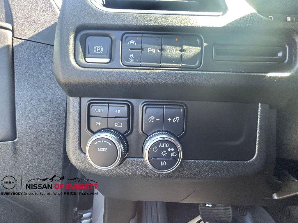 used 2022 GMC Yukon car, priced at $43,891