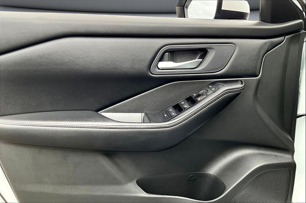 used 2024 Nissan Rogue car, priced at $21,991