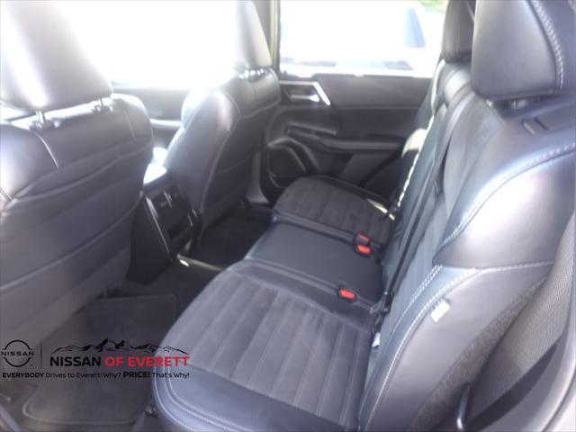 used 2024 Mitsubishi Outlander car, priced at $25,991