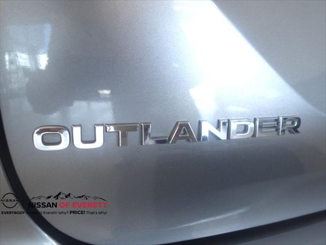 used 2024 Mitsubishi Outlander car, priced at $25,991