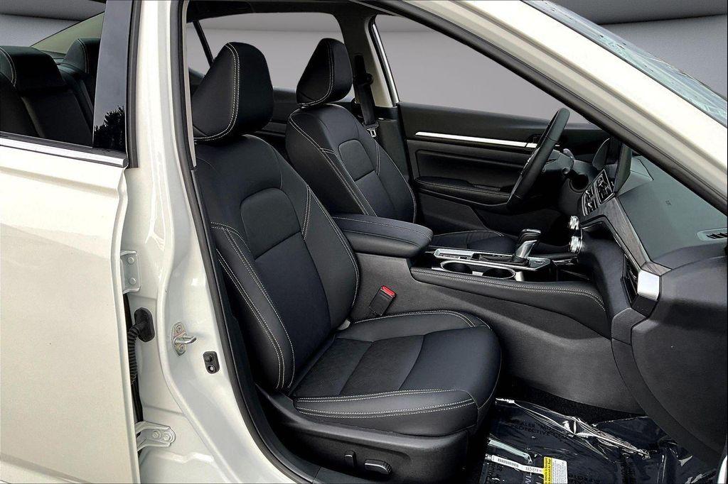 new 2025 Nissan Altima car, priced at $33,955