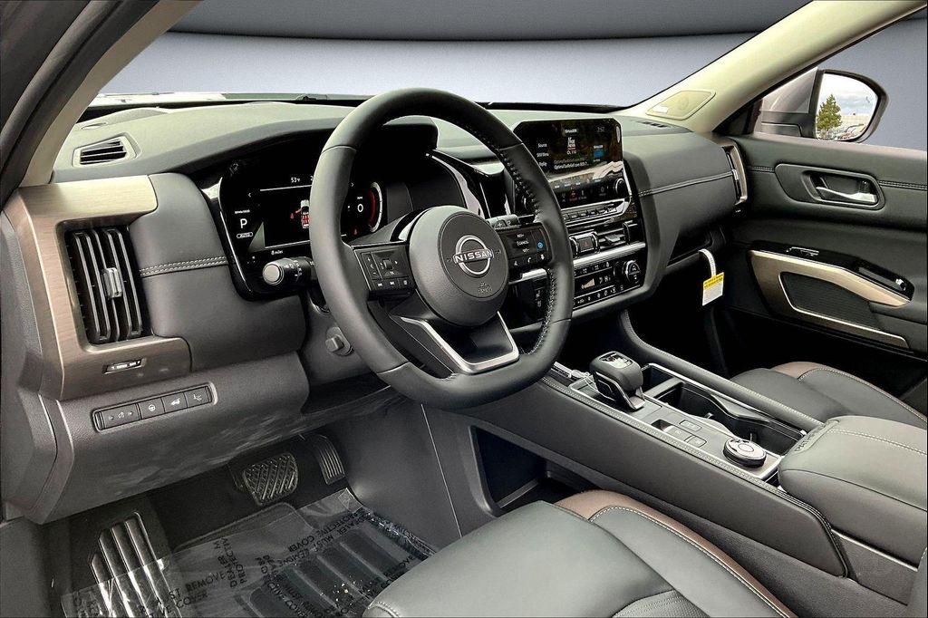 new 2025 Nissan Pathfinder car, priced at $43,941