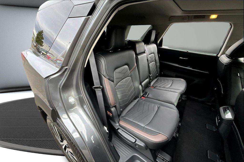 new 2025 Nissan Pathfinder car, priced at $43,941