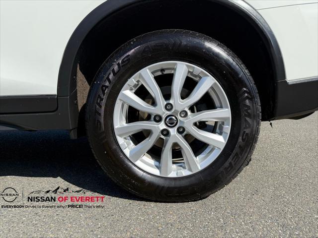 used 2020 Nissan Rogue car, priced at $17,291