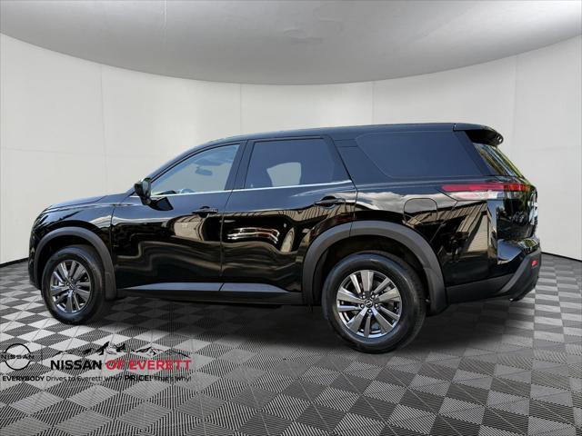 new 2025 Nissan Pathfinder car, priced at $38,104