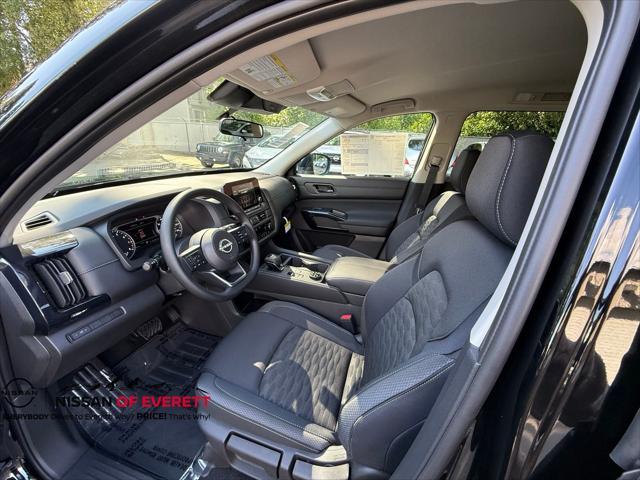 new 2025 Nissan Pathfinder car, priced at $38,104