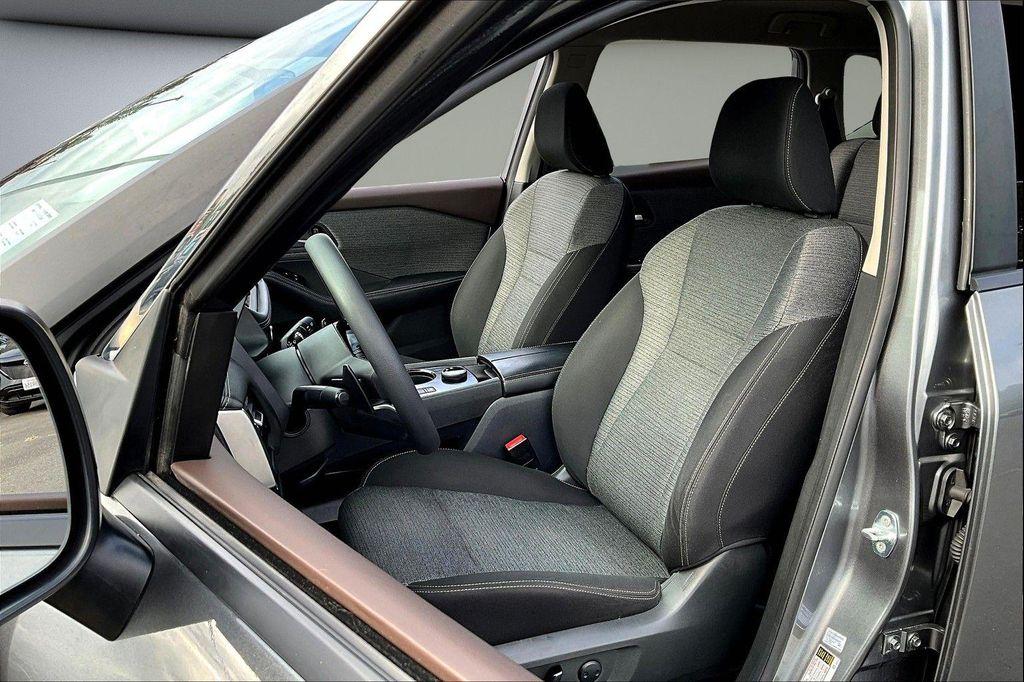 used 2022 Nissan Rogue car, priced at $19,991