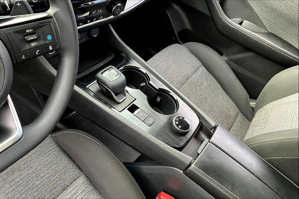 used 2022 Nissan Rogue car, priced at $19,991