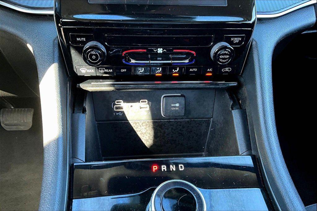 used 2023 Jeep Grand Cherokee car, priced at $24,891