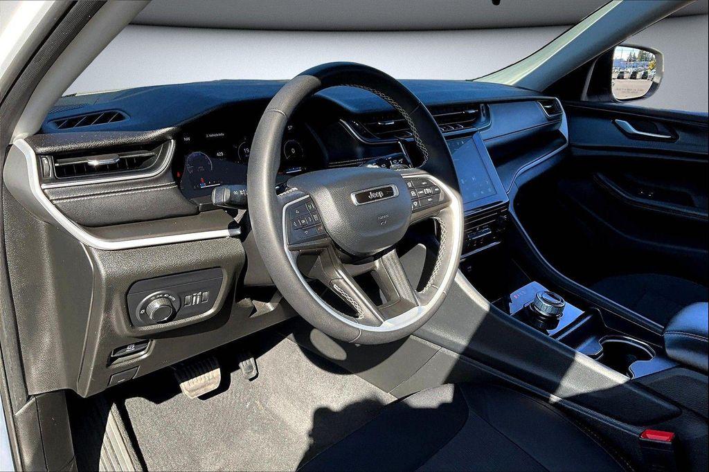 used 2023 Jeep Grand Cherokee car, priced at $24,891