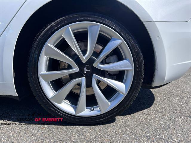 used 2022 Tesla Model 3 car, priced at $20,891