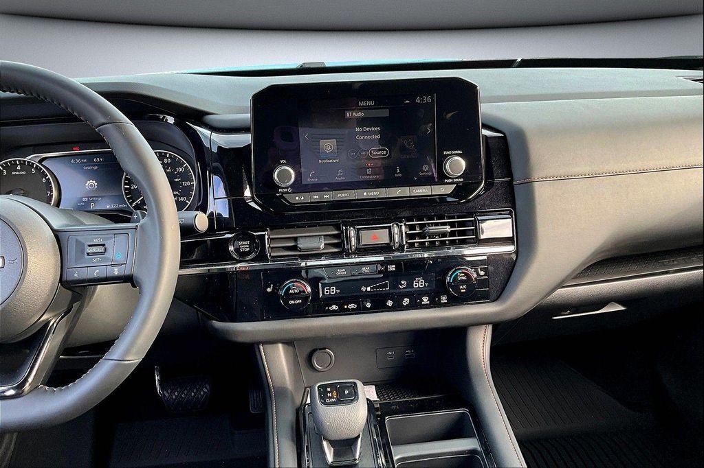 new 2025 Nissan Pathfinder car, priced at $38,120