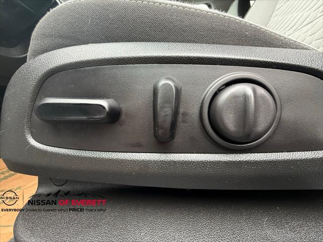 used 2020 Chevrolet Equinox car, priced at $13,891