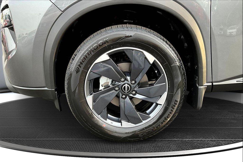 new 2026 Nissan Rogue car, priced at $33,175