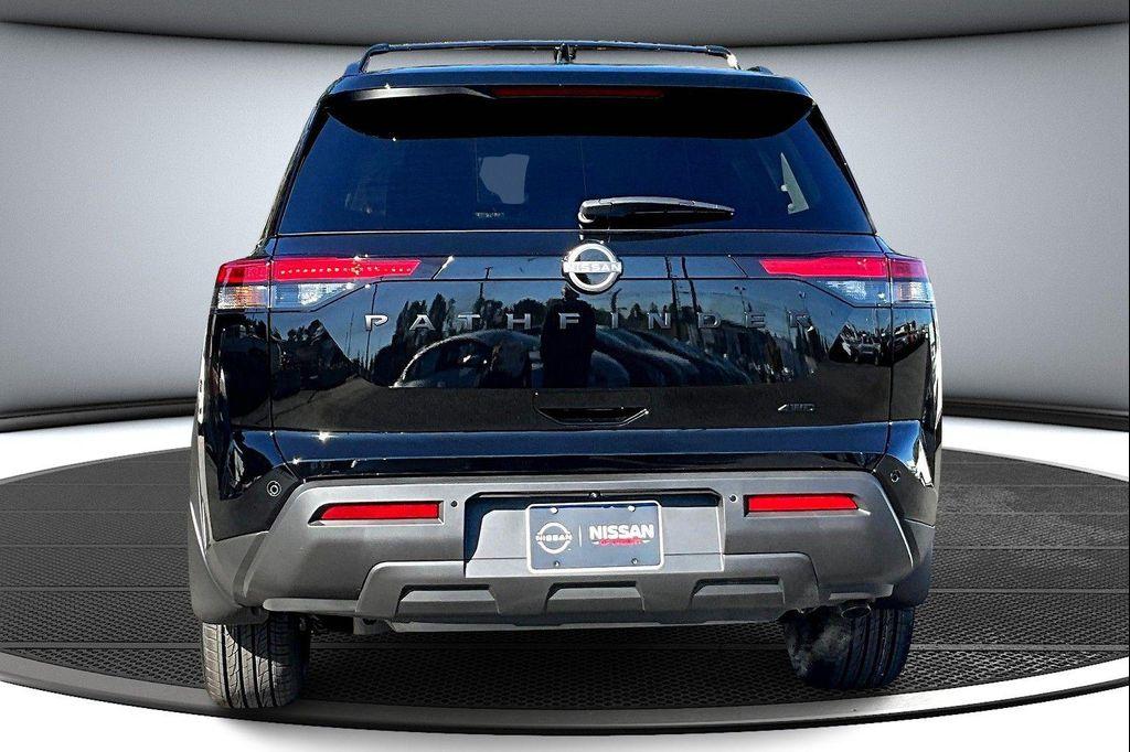 new 2025 Nissan Pathfinder car, priced at $35,752