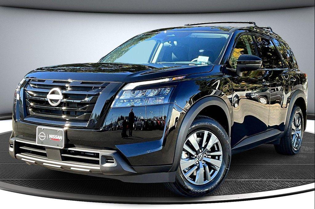 new 2025 Nissan Pathfinder car, priced at $35,752