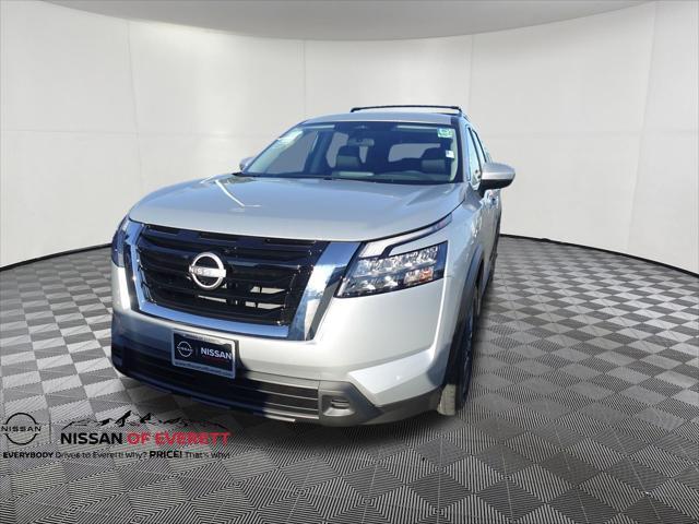 new 2025 Nissan Pathfinder car, priced at $40,390