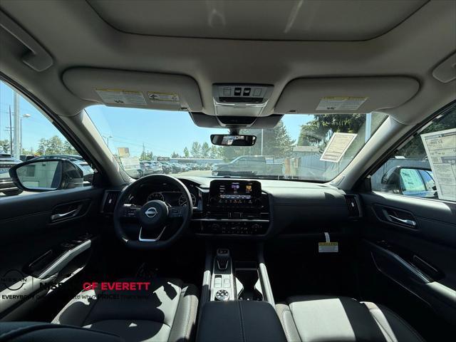 new 2025 Nissan Pathfinder car, priced at $46,362