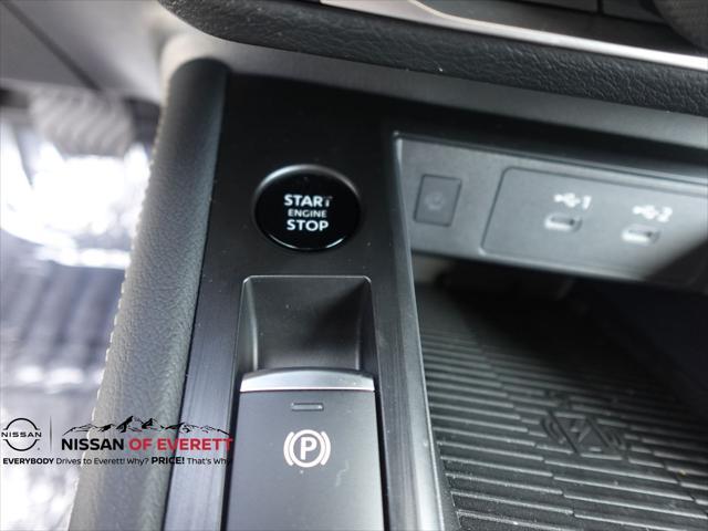 new 2025 Nissan Kicks car, priced at $28,364