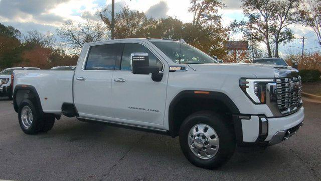 new 2025 GMC Sierra 3500 car, priced at $95,685