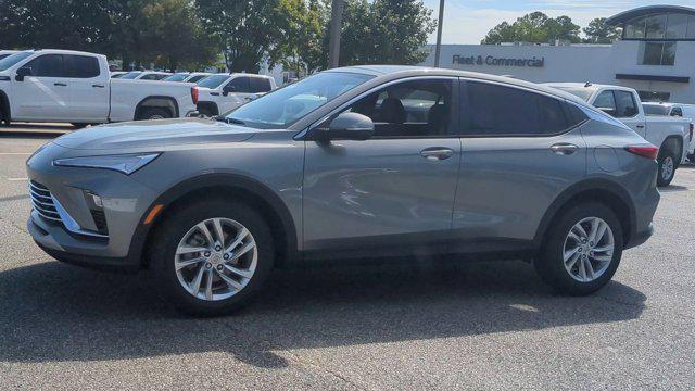 new 2025 Buick Envista car, priced at $27,875