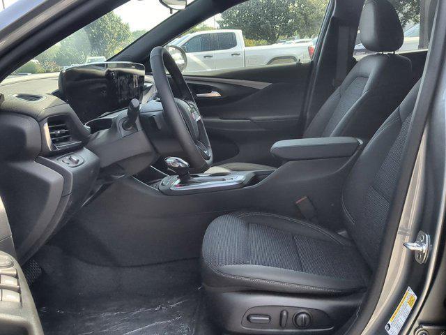 new 2025 Buick Envista car, priced at $27,875