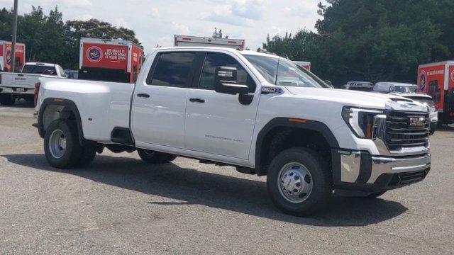 new 2024 GMC Sierra 3500 car, priced at $66,110