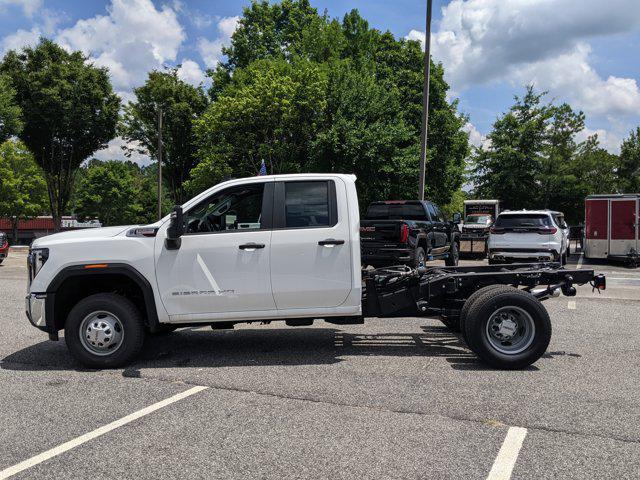 new 2024 GMC Sierra 3500 car, priced at $65,138