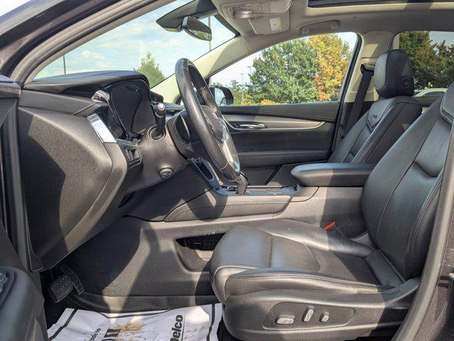 used 2019 Cadillac XT5 car, priced at $20,011