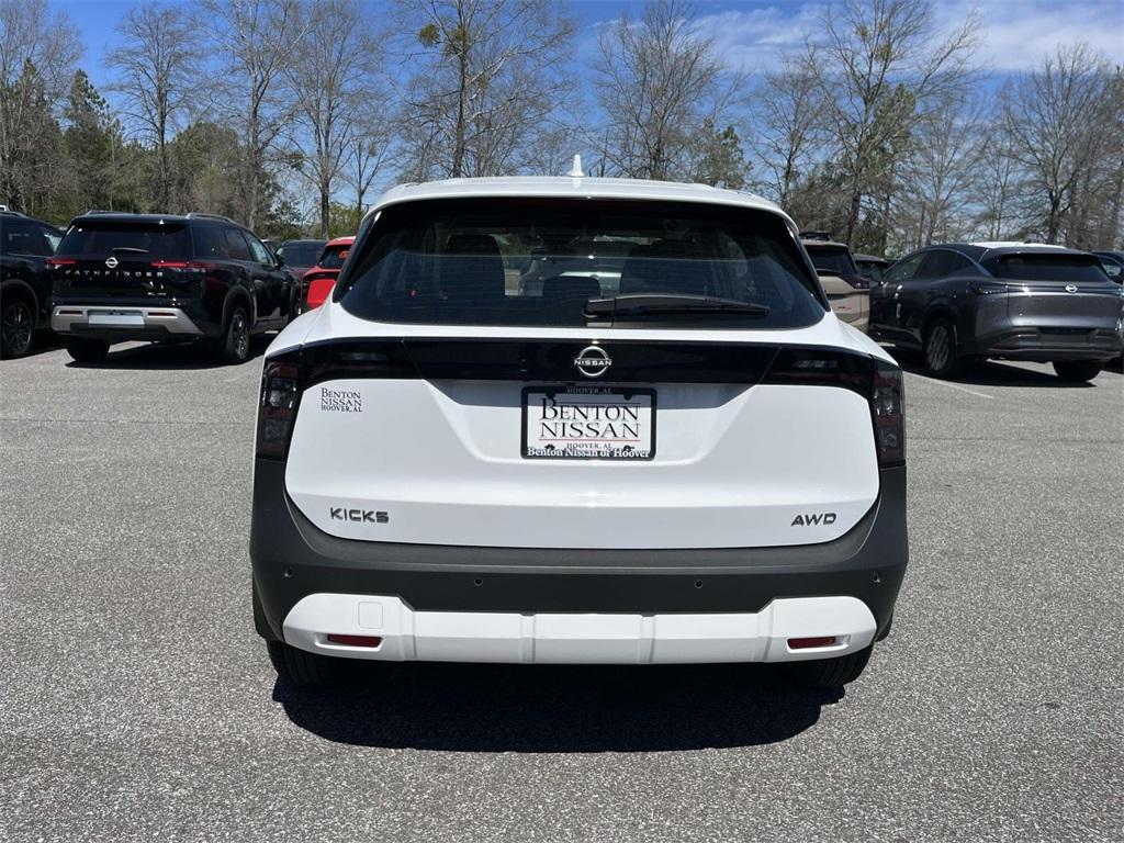 new 2025 Nissan Kicks car, priced at $24,489