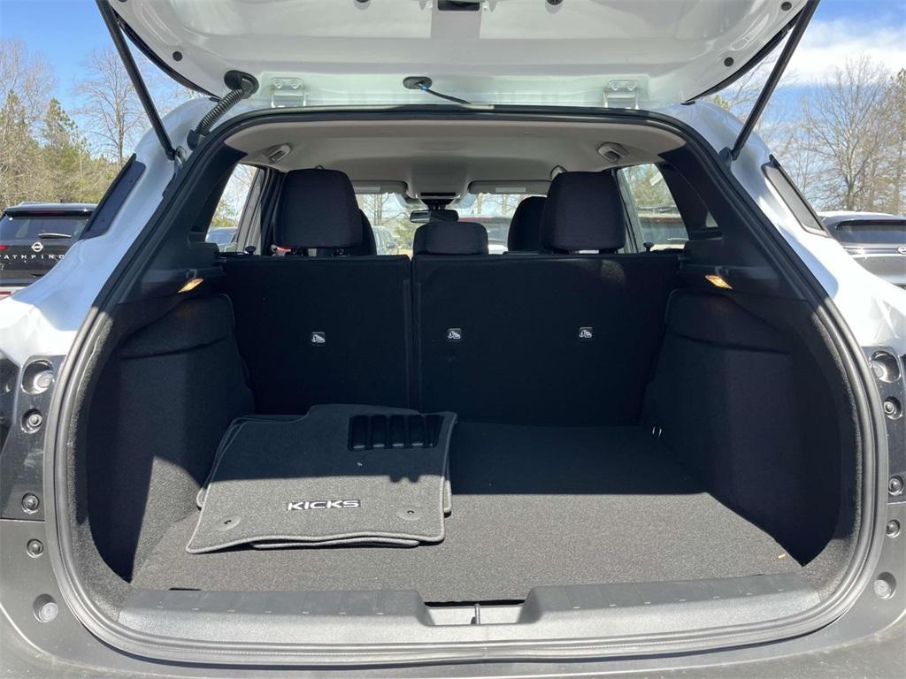 new 2025 Nissan Kicks car, priced at $24,489