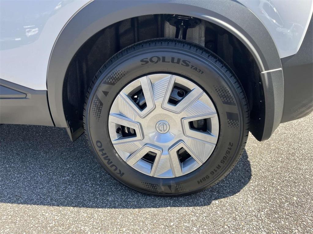 new 2025 Nissan Kicks car, priced at $24,489