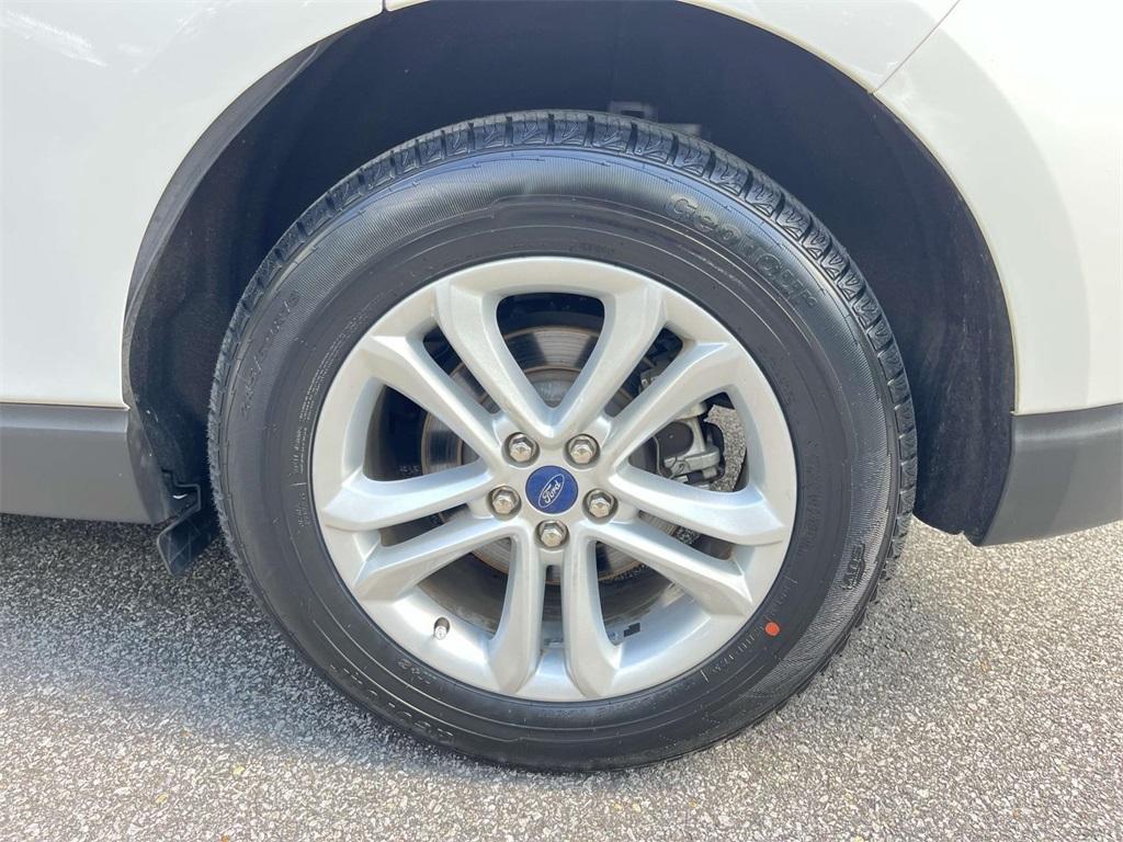 used 2020 Ford Edge car, priced at $20,167