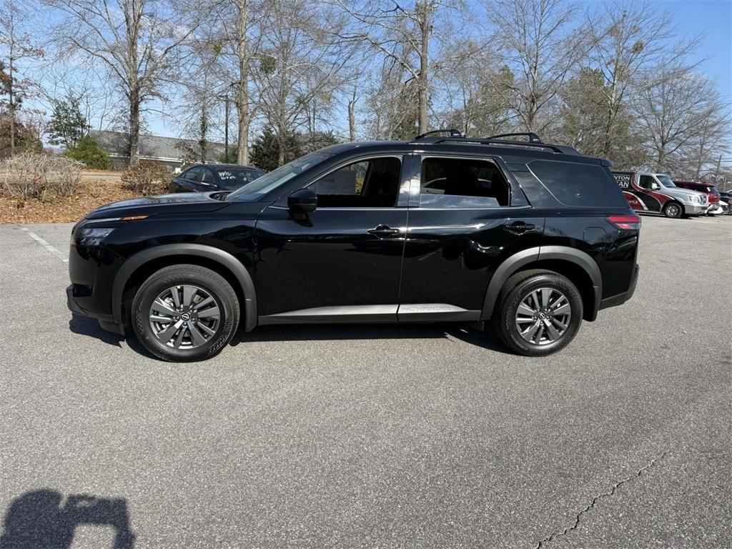new 2025 Nissan Pathfinder car, priced at $39,317