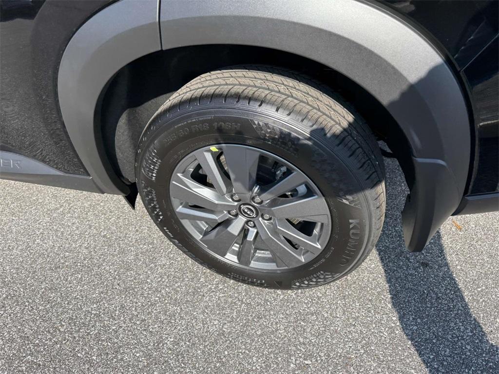 new 2025 Nissan Pathfinder car, priced at $39,317