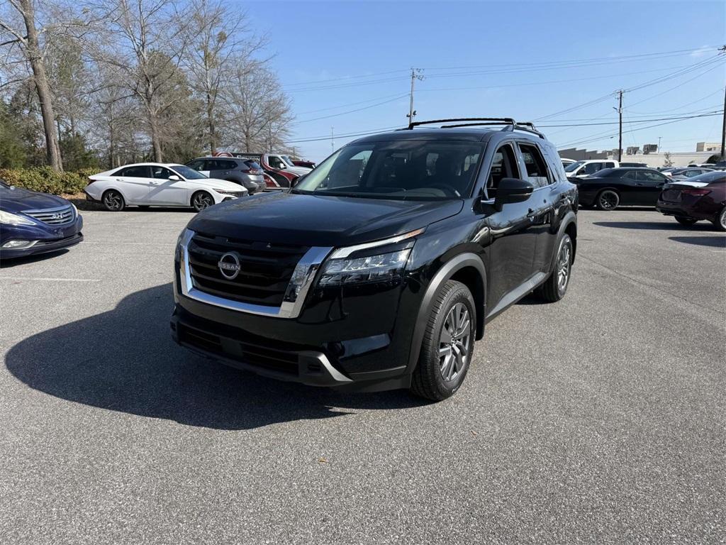 new 2025 Nissan Pathfinder car, priced at $39,317