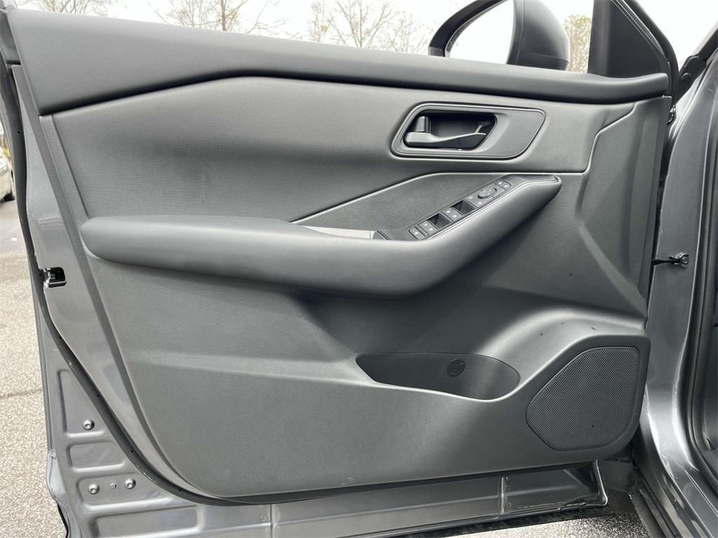 new 2025 Nissan Rogue car, priced at $29,459