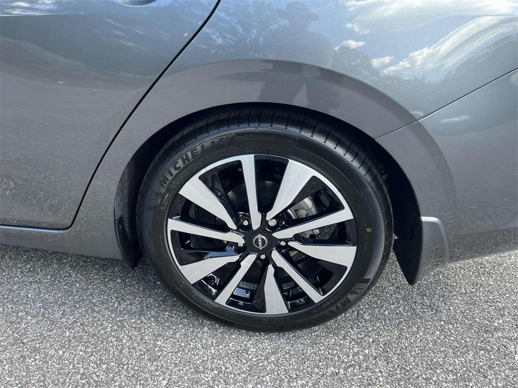 new 2025 Nissan Sentra car, priced at $26,071