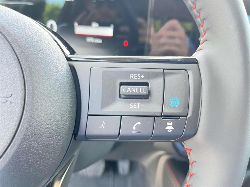 new 2025 Nissan Kicks car, priced at $29,747