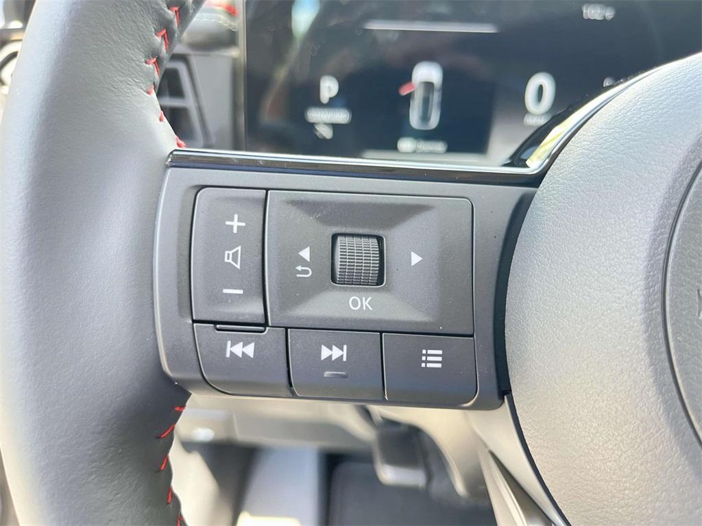 new 2025 Nissan Kicks car, priced at $29,747