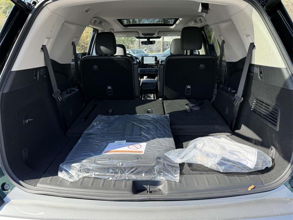 new 2025 Nissan Pathfinder car, priced at $44,568