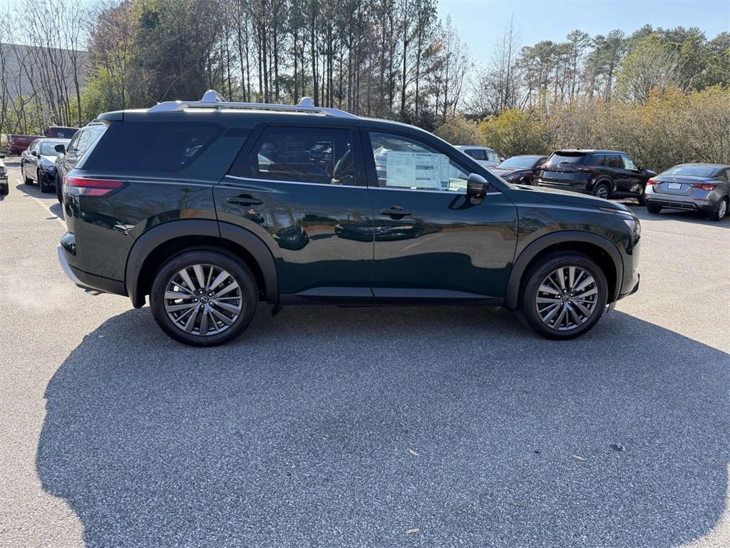 new 2025 Nissan Pathfinder car, priced at $44,568