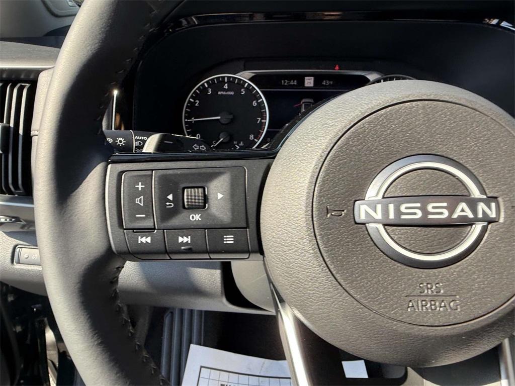 new 2025 Nissan Pathfinder car, priced at $44,568