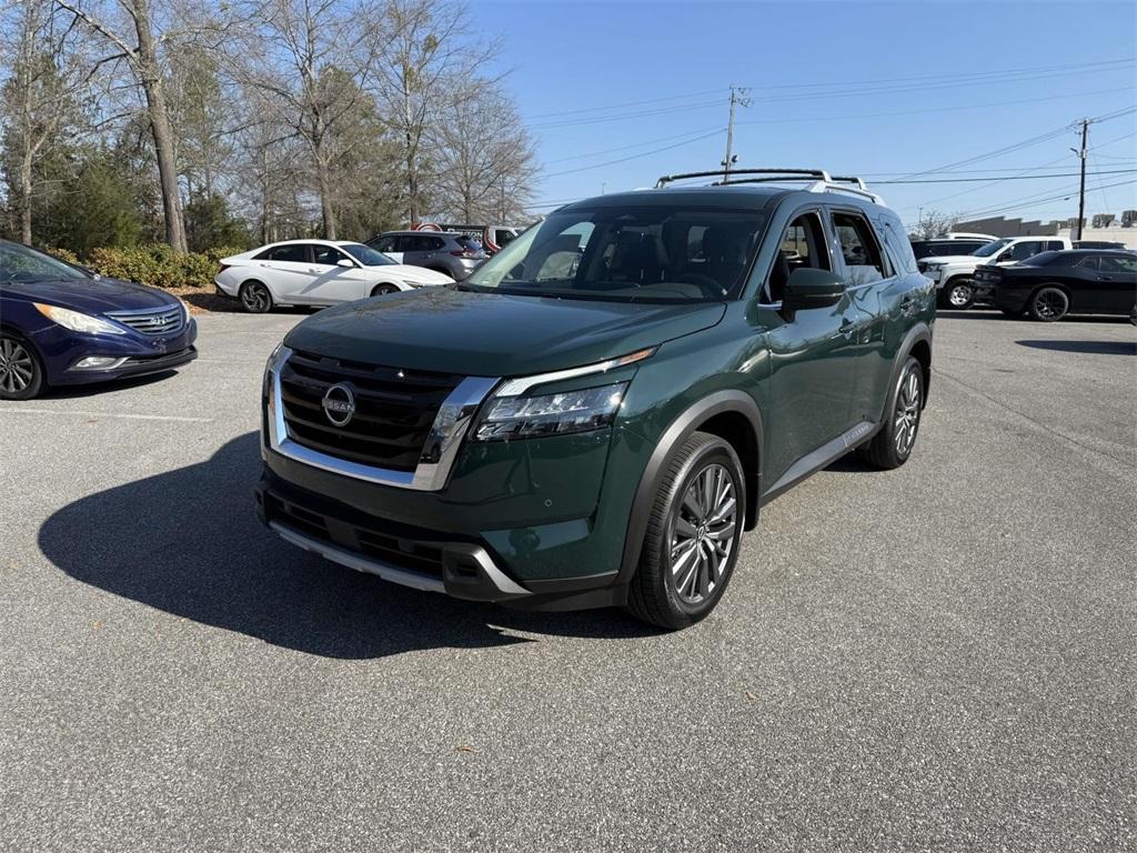 new 2025 Nissan Pathfinder car, priced at $44,568