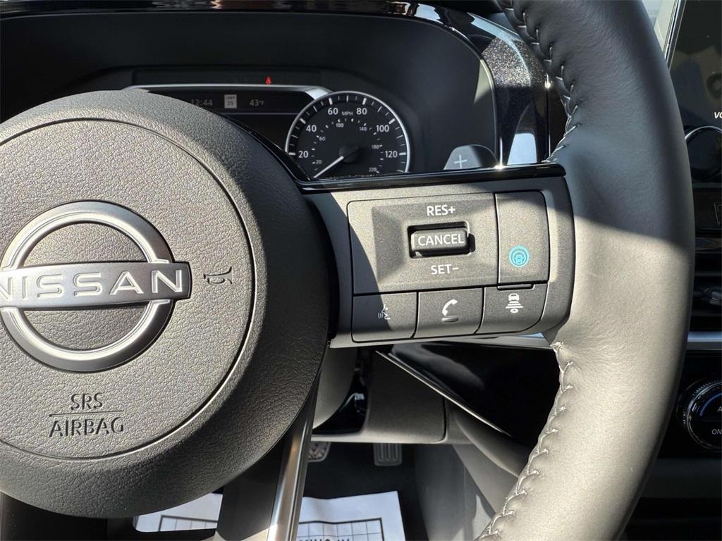 new 2025 Nissan Pathfinder car, priced at $44,568