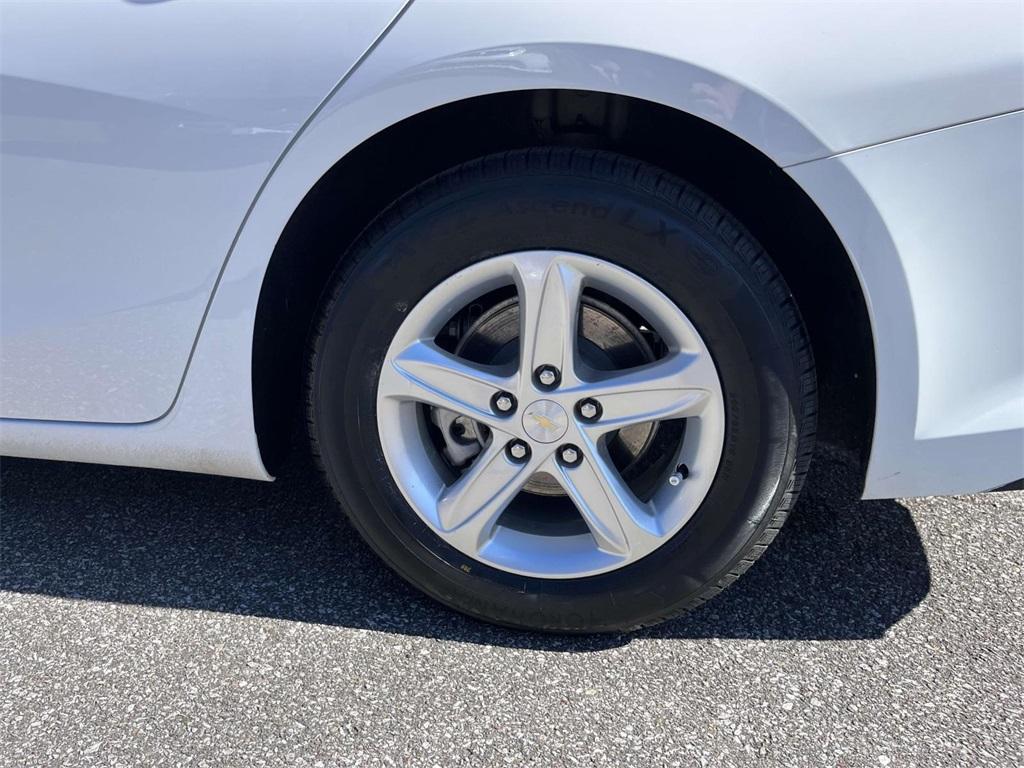 used 2023 Chevrolet Malibu car, priced at $18,285