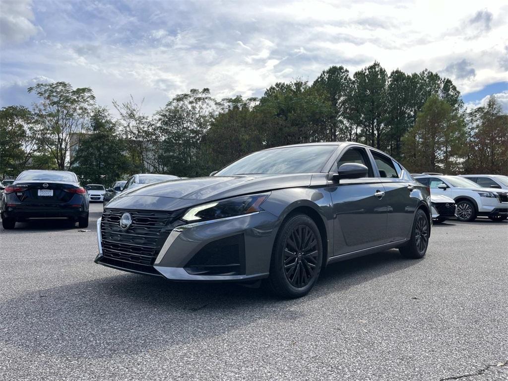 new 2025 Nissan Altima car