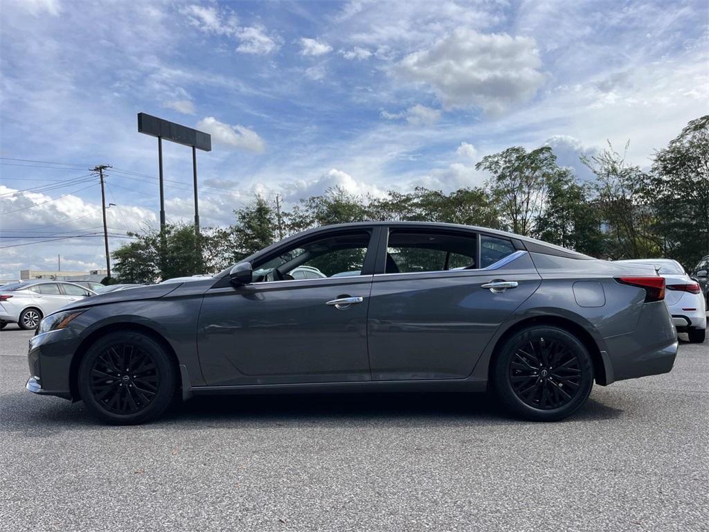 new 2025 Nissan Altima car